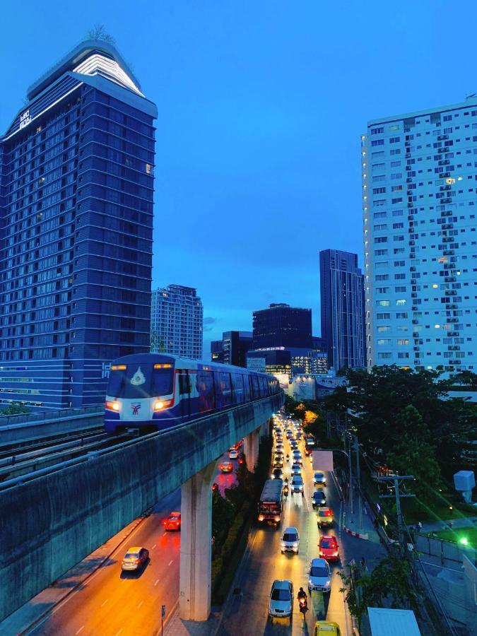 Oasis Cafe And Nap Vandrerhjem Bangkok Eksteriør bilde